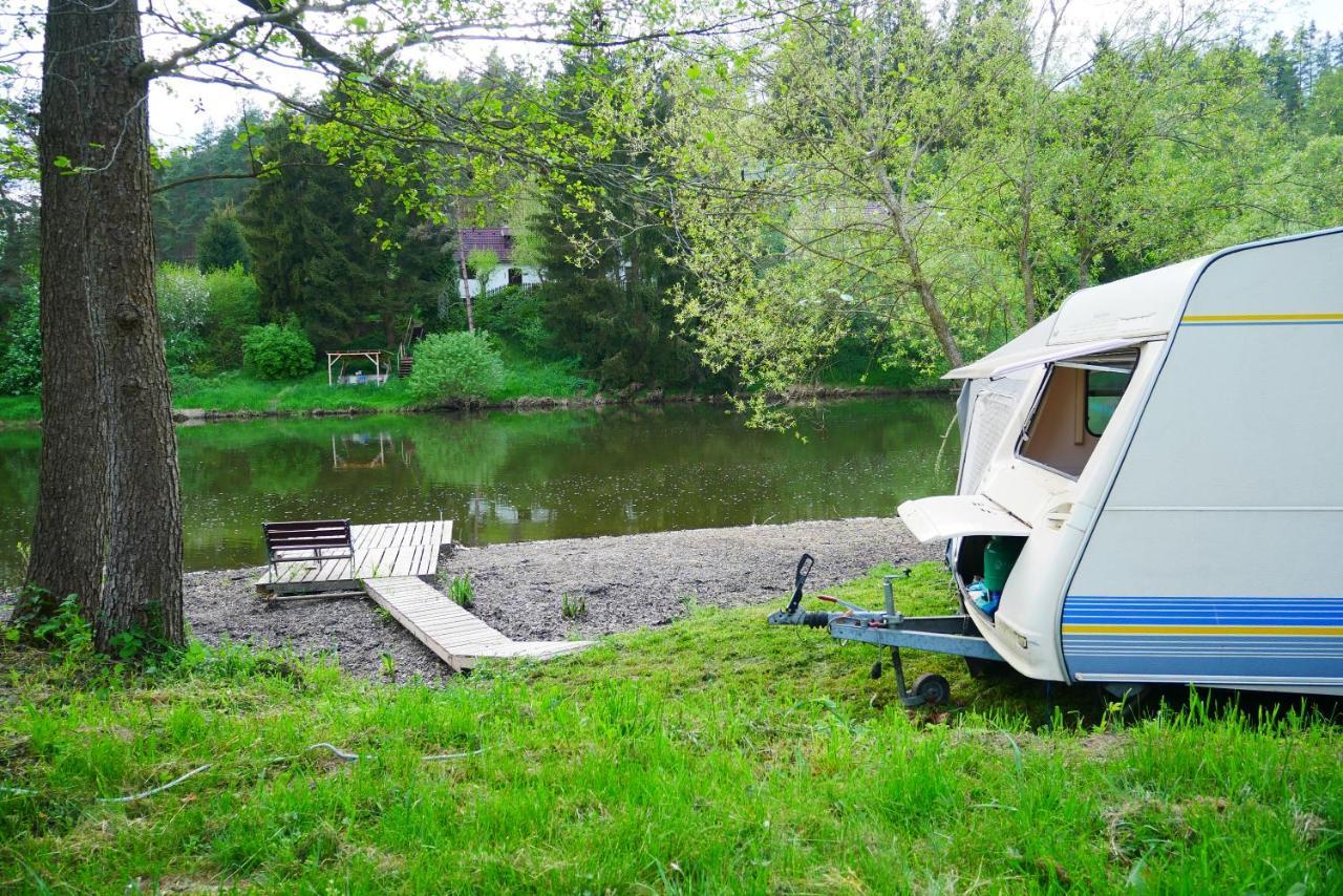 Kemp na Staré papírně Dobronice Extérieur photo